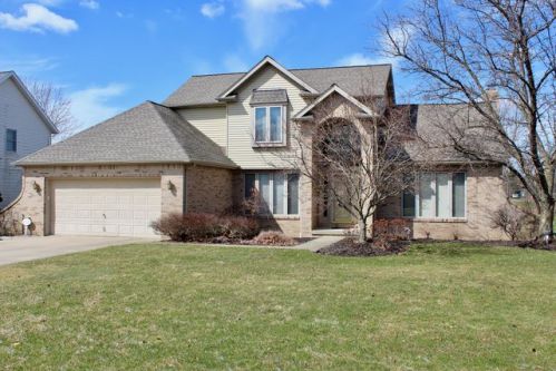 10116 Bissell Dr, Twinsburg, OH 44087-2905