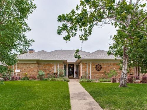 2412 Primrose Dr, Richardson, TX 75082-3304