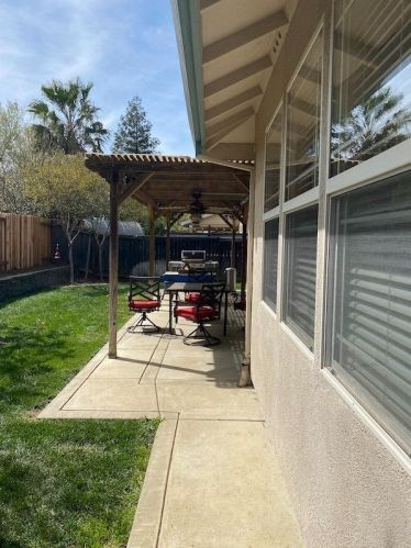 1014 Taft Ct, Winters, CA 95694-1520