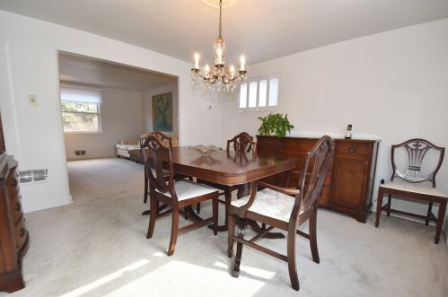 584 Bigelow St, Pittsburgh PA  15207-1272 exterior