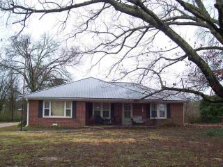 1124 Circle Hill Dr, Lawton, TN 38375-2286