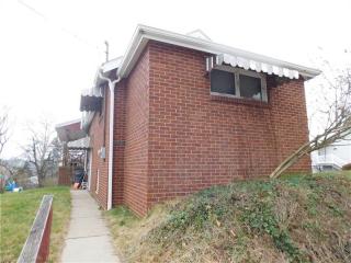 1136 Roup Ave, Brackenridge, PA 15014-1304