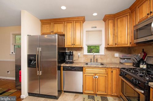 2 Glenwood Rd, Lumberton Township NJ  08048-3404 exterior