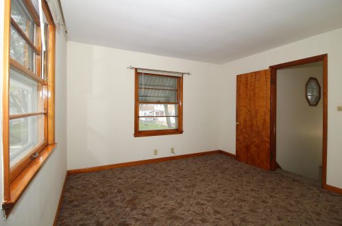 2128 58, Milwaukee WI 53219-1540 exterior