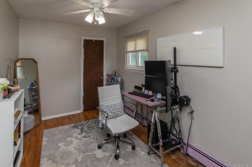 40 Scott Dr, Middletown NY  10941-1133 exterior