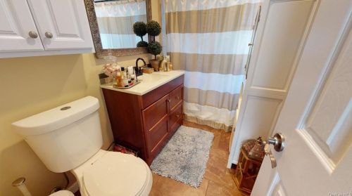 182 Revere Ave, Bronx, NY 10465-3323