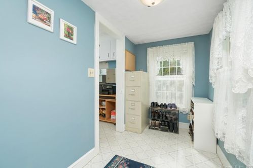 433 Newfield St, Middletown CT 06457-1830 exterior