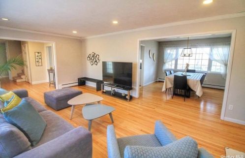 48 Timberline Dr, Poughkeepsie NY  12603-5546 exterior