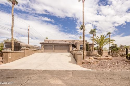 3867 Comet Dr, Lake Havasu City, AZ 86406-4469