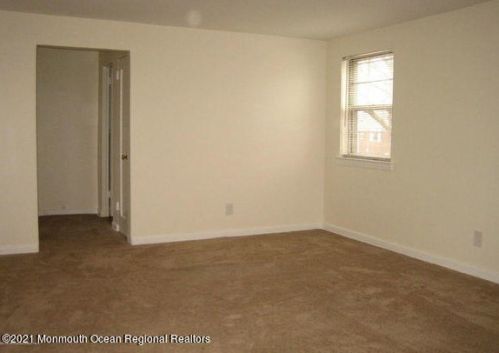 169 Manor Dr, Tinton Falls NJ  07701-2456 exterior