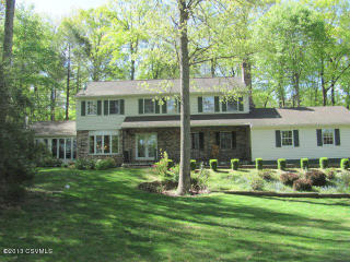 68 Overlook Dr, Danville, PA 17821-9616