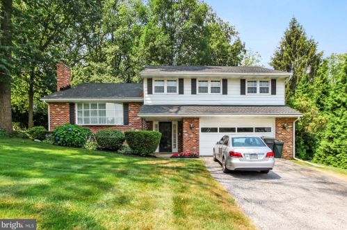 402 Marlowe Garth, Red Lion, PA 17356-9237