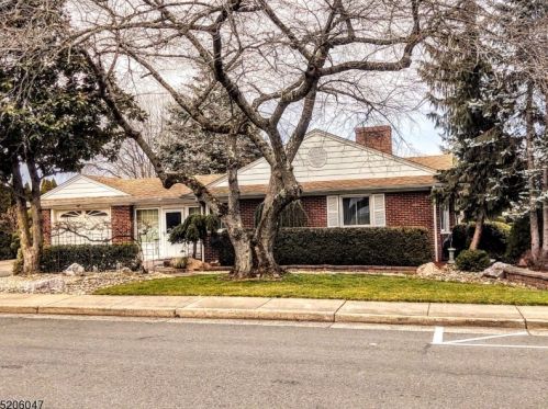 520 Frech Ave, Manville, NJ 08835-2210