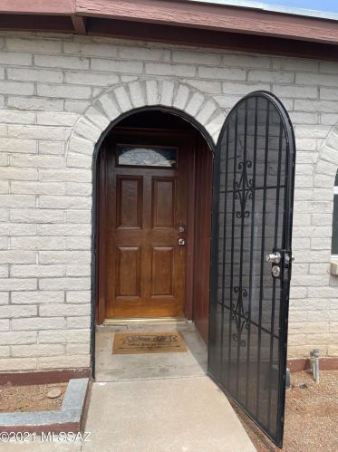 4025 4th Ave, Tucson AZ  85705-2801 exterior