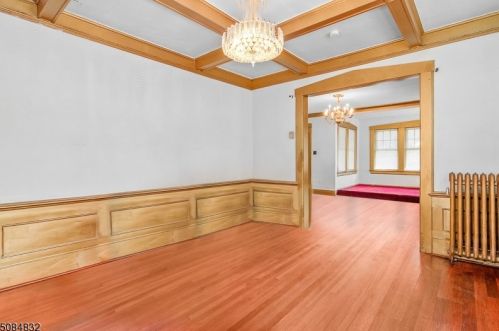 42 Park End Pl, East Orange NJ  07018-1113 exterior