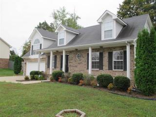 2912 Sharpie Dr, Clarksville, TN 37040-9511