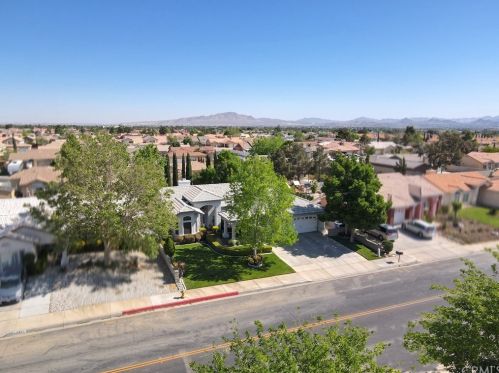 14408 Northstar Ave, Victorville, CA 92392-7603