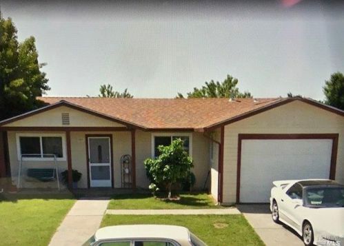 359 Locust St, Gridley, CA 95948-2868