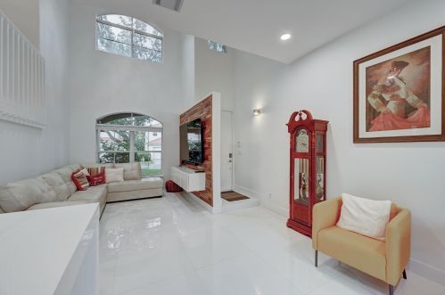 7865 19 Ct, Hollywood FL  33024-0923 exterior