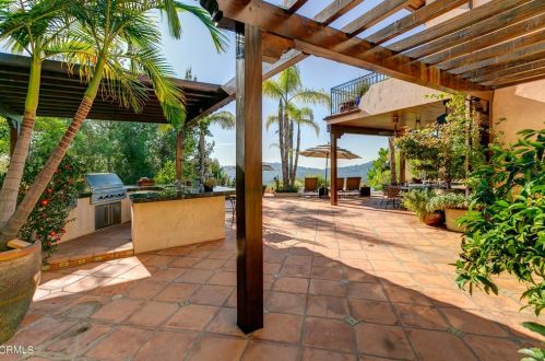 5320 Ivafern Ln, La Canada CA  91011-2811 exterior