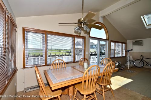 258 Teakwood Dr, Berkeley Township NJ  08721-3122 exterior