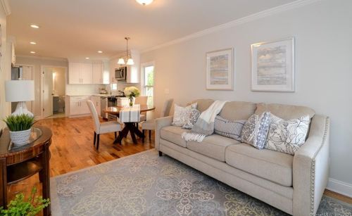 94 Cleveland Ave, Bridgeport CT  06606-5209 exterior