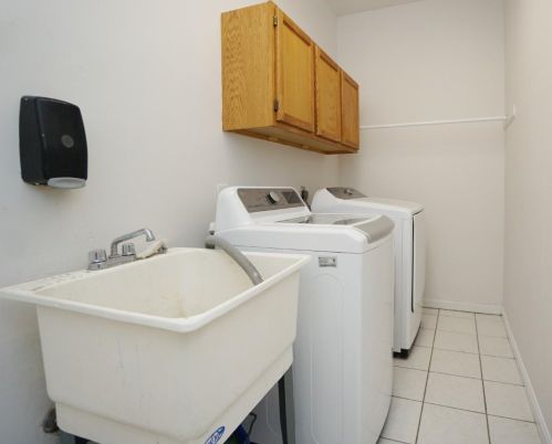 2 Kelly Ln, Milford OH  exterior