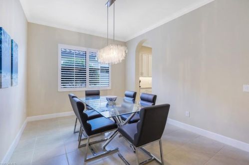 9366 Isla Bella Cir, Bonita Springs FL 34135-7274 exterior