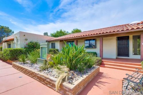 1046 Alpine Heights Rd, Alpine, CA 91901-2811