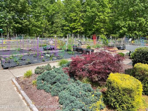 6 Spencer Dr, Jackson Twp NJ  08527-4387 exterior