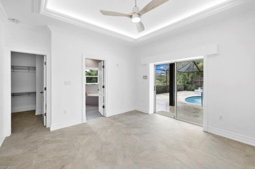 2291 Oakes Blvd, Naples FL  34119-1371 exterior