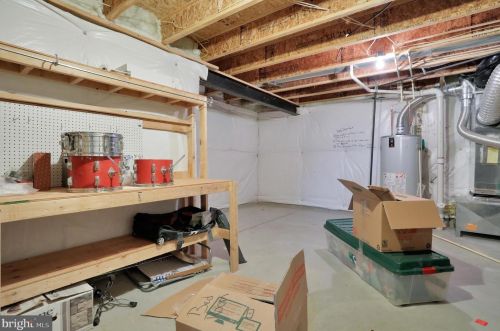 125 Victoria Ln, Charles Town WV  25414-5984 exterior