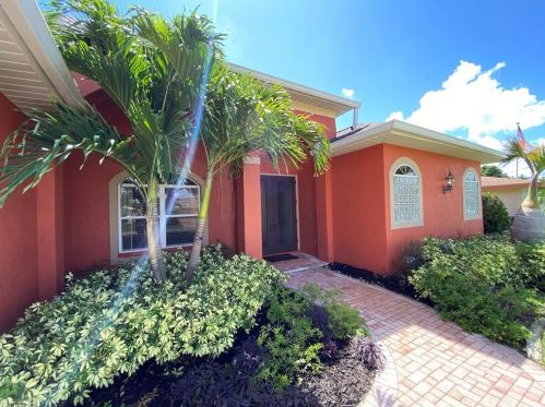 3331 16th Pl, Cape Coral, FL 33904-4400