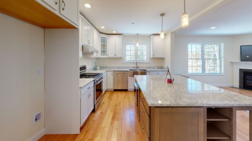 140 Caleb Dr, Danville NH  03819-3037 exterior