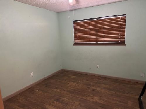 101 Deepwood Dr, Georgetown TX 78628-8304 exterior