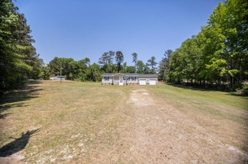 18 Whaley Rd, Blackville, SC 29817-3600