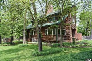 17 Sylvania Rd, Swatara, PA 17033-2149