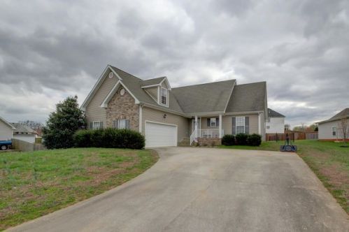 1114 Abner Dr, Clarksville, TN 37043-8908