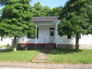 1534 High St, Paris, KY 40361-1227