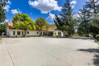 26050 Jan Valerie Rd, Murrieta, CA 92562-9509