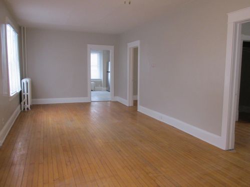 5802 20th Ave, Kenosha, WI 53140-3825