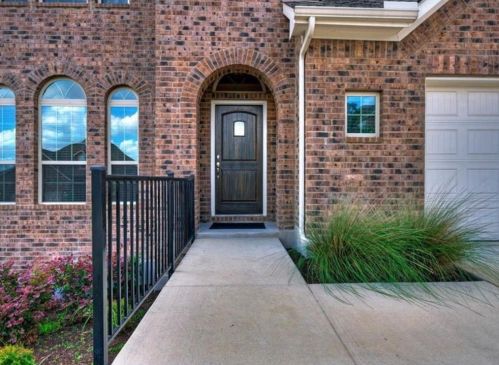 8230 Evelina Trl, Austin TX  78737 exterior