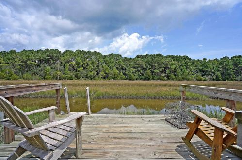 1869 Palmetto Isle Dr, Mount Pleasant SC  29466-8773 exterior