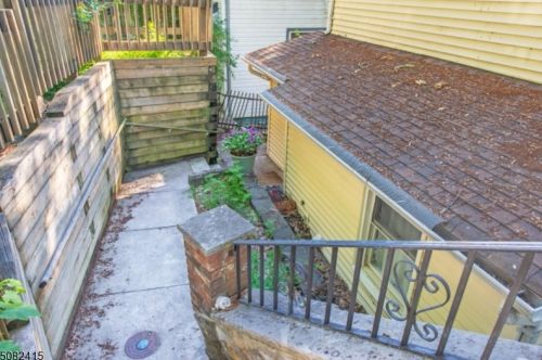 21 Shore Rd, Parsippany NJ  07834-1531 exterior