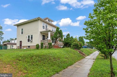 3208 21st St, Washington DC  20020-2806 exterior