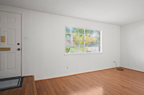 6423 Wexford Cir, Citrus Heights CA  95621-4923 exterior