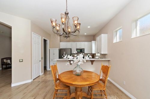 825 Sherwood Ct, Beaumont CA  92223-8556 exterior