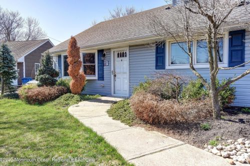 47 Charles Ter, Piscataway NJ  08854-5338 exterior