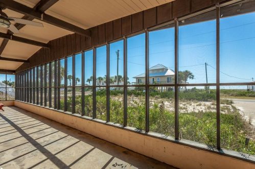 841 Gorrie Dr, Saint George Island FL  32328-2908 exterior