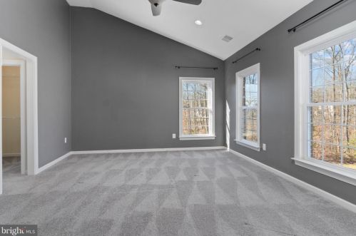 22476 Dinah Pl, Leesburg VA 20175-4808 exterior